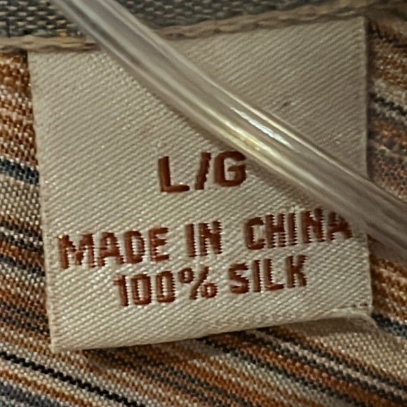 “Tommy Bahama” Vtg 100% silk button-down short sleeve - Picture 5 of 13